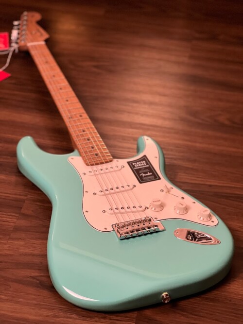 Fender FSR Player Stratocaster with Roasted Maple FB in Sea Foam